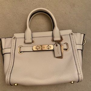 Coach mini swagger crossbody
